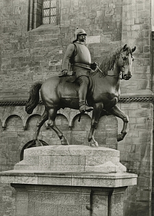 Bismarck monument 1910 (Photo Kippenberg, Staatsarchiv Bremen)