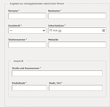 Online-Antragsformular mit Feldern für die antragstellende Person als natürliche Person wie beispielweise Vor- und Nachname, Geschlecht, Geburtsdatum, Telefonnummer, Webseite, Anschrift und Email-Adresse